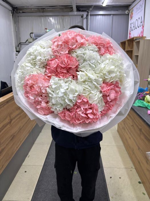 гортензия штук 2300 ден