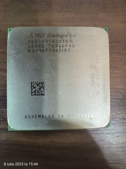 Vând procesor AMD Sempron 3200+