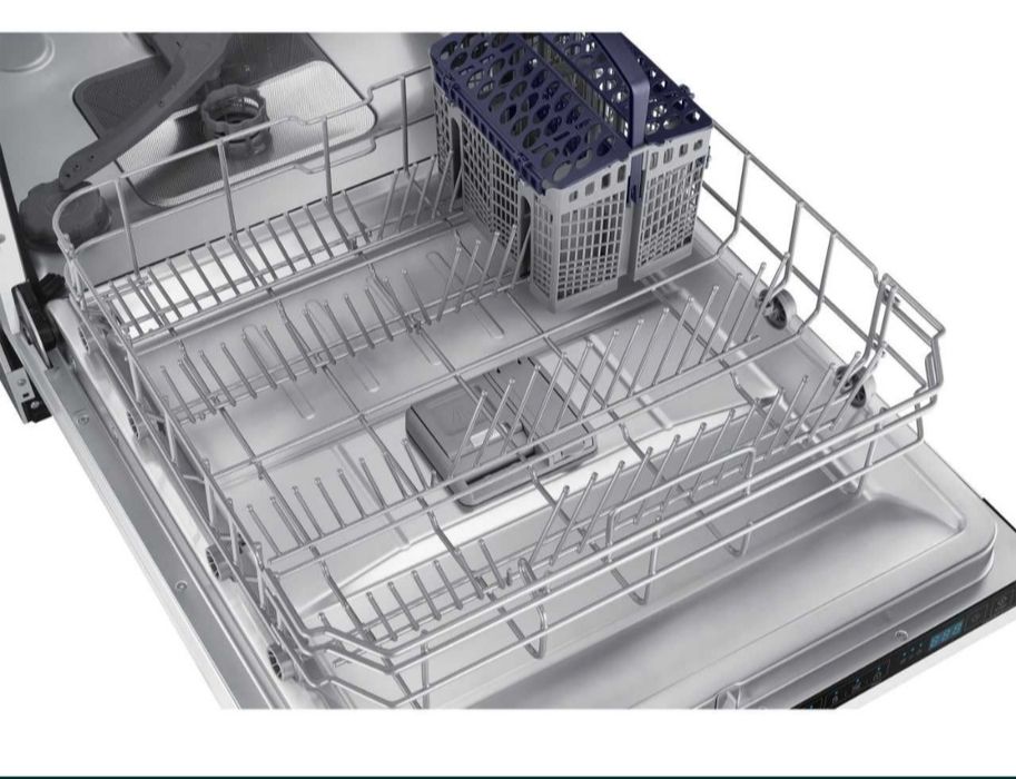 Посуда мойка Samsung DW60M5050BB