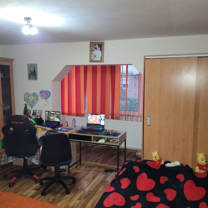 Vând sau schimb apartament cu 1 cameră – 41 mp utili – Zona Confecții, Arad