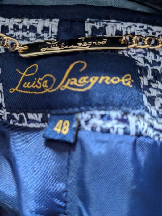 Продам женский костюм