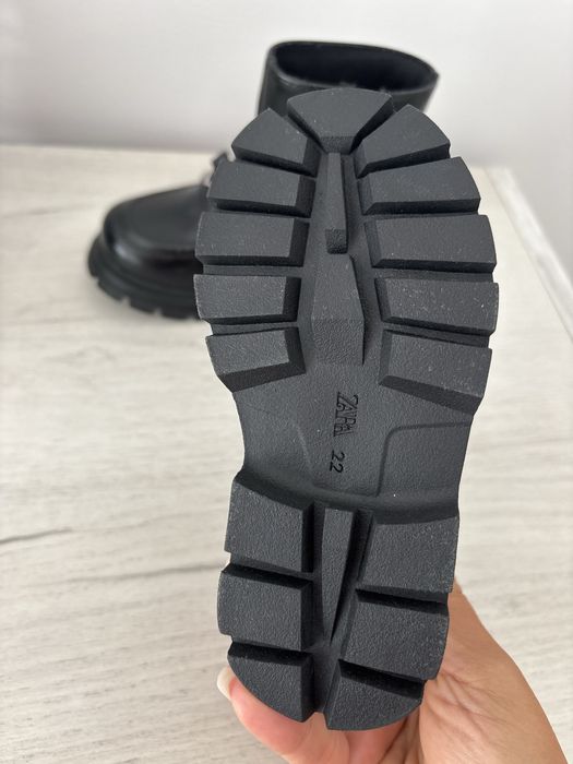 Бебешки ботушки Zara