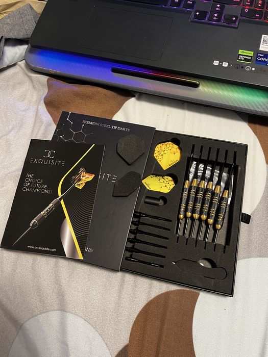 Professional Darts premium set . Set darts