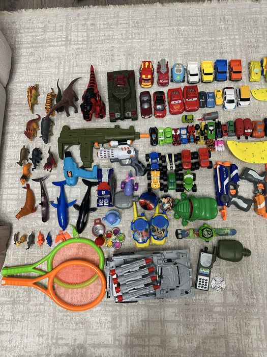 Продам игрушки в отличном сотоянии .