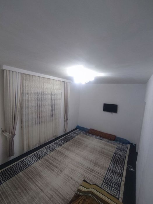 Уй сотилади  Куктерак бозордан утгандан кегин