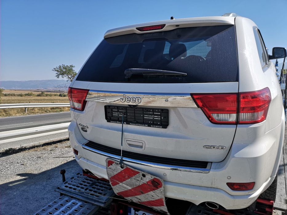 Jeep Wk2 Grand Cherokee на части