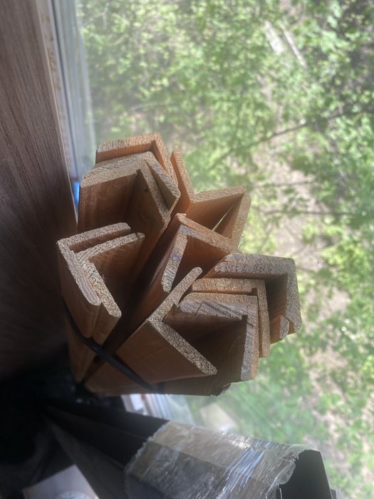 Продам уголки деревянные