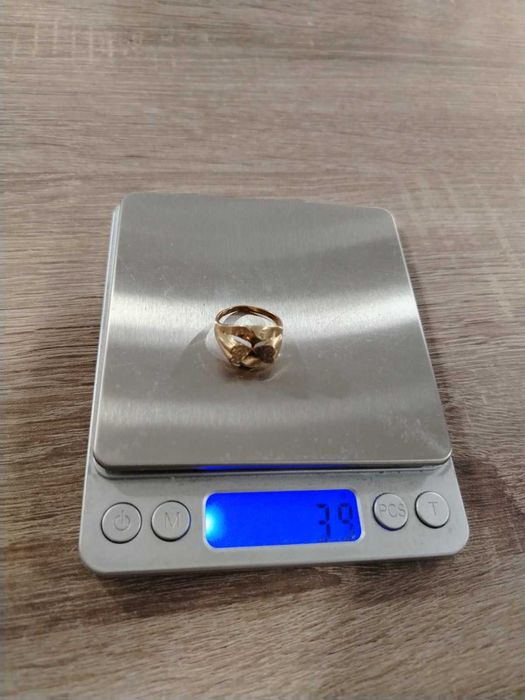 Дамски златен пръстен 14к 3.9 грама