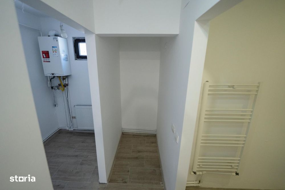 Spatiu comercial in statia de autobuz, stradal cu teren !