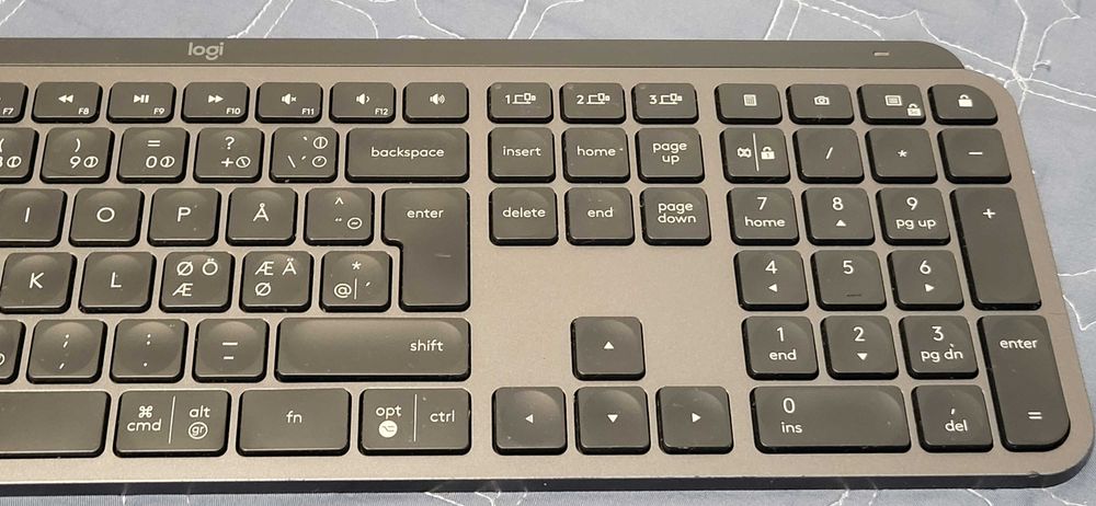 Logitech MX Keys  Tastatura Wireless Bluetooth folosita fuctionala  185 Lei  fara alte accesorii