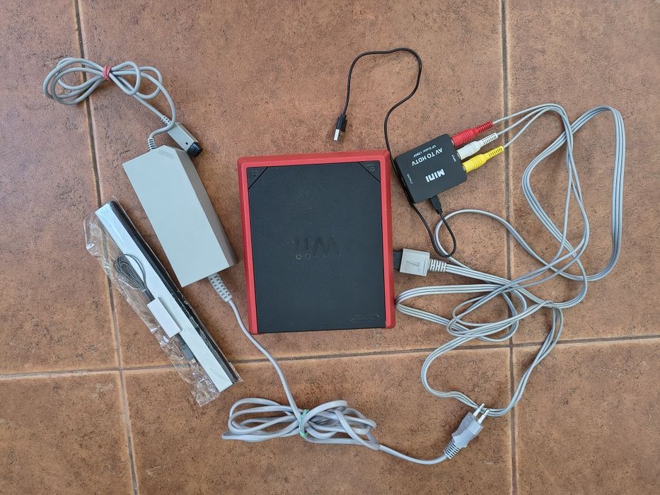 Nintendo Wii Mini, sensor bar, alimentator, upscaler 1080, cablu rca