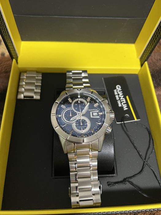 Часы Quantum новые