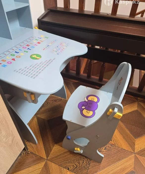 Парта и стул для школьника