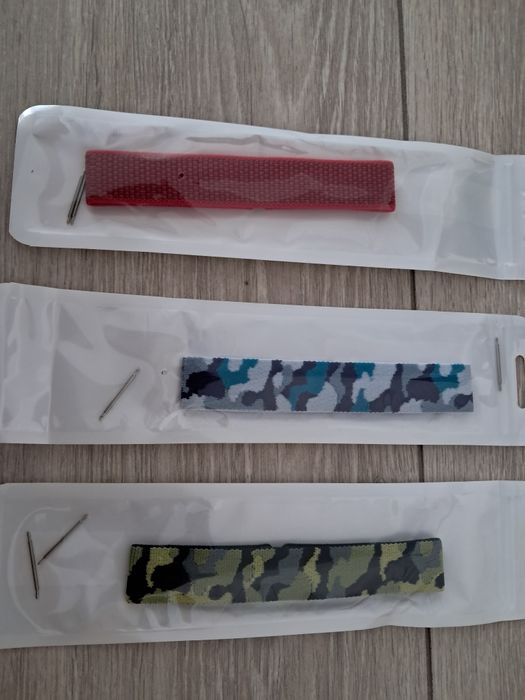 Браслеты разные продам.