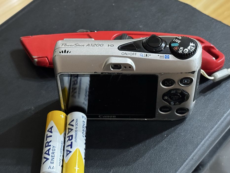 Дигитален фотоапарат Canon A1200