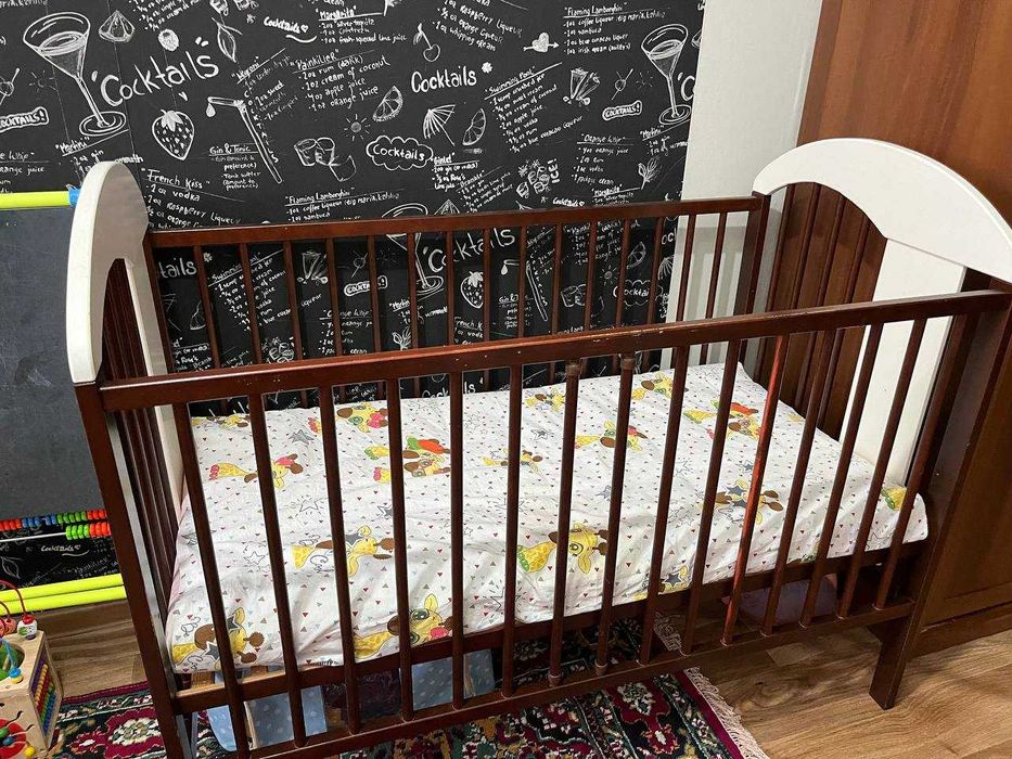 Детская кроватка