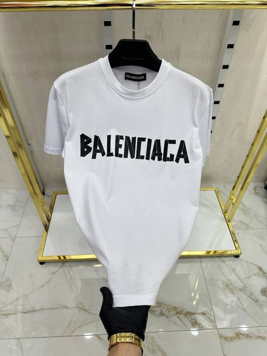 Тениски Balenicaga, Hugo и Dsquared