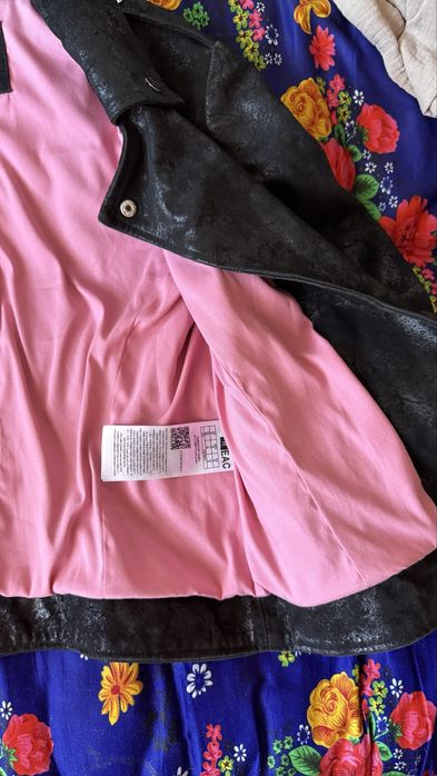 Куртка guess в отличном состоянии