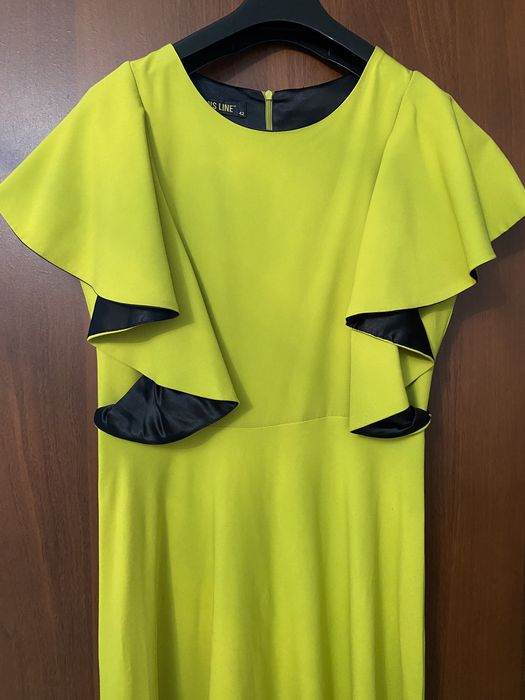 Продам красивые платья