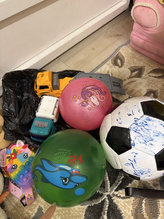 Игрушки Отдам все в одни руки