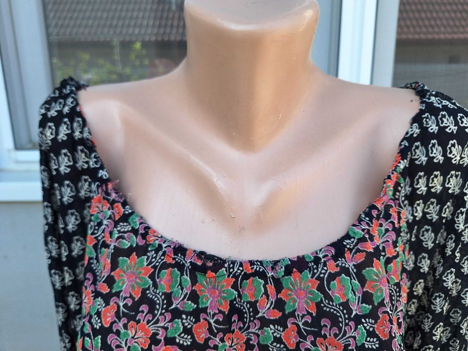 **Sunita | tricou, bluza dama | bust 110 cm | mar. 36 - 38 | S - M