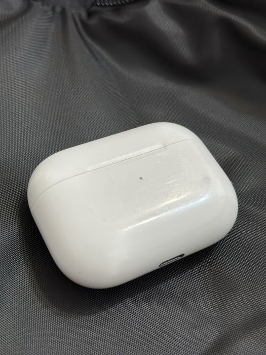 Наушники Apple AirPods Pro with Lightning белый