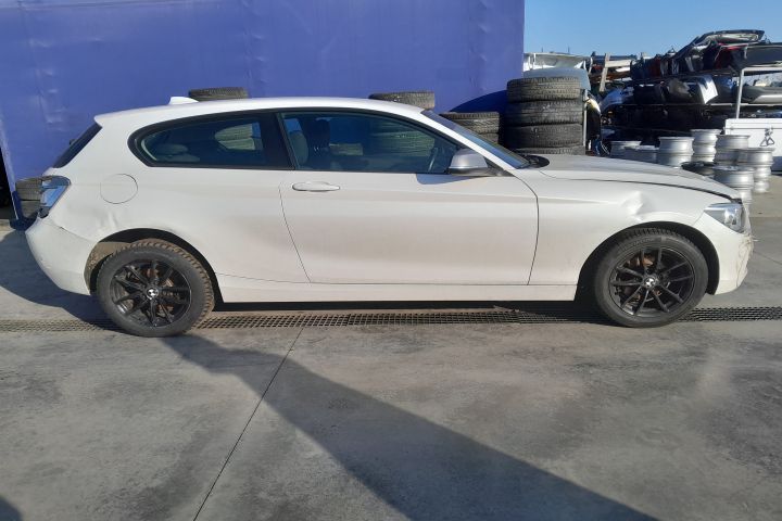 Dezmembrez BMW Seria 1 F20/F21 [2011 - 2015] Hatchback 3-usi 116d MT