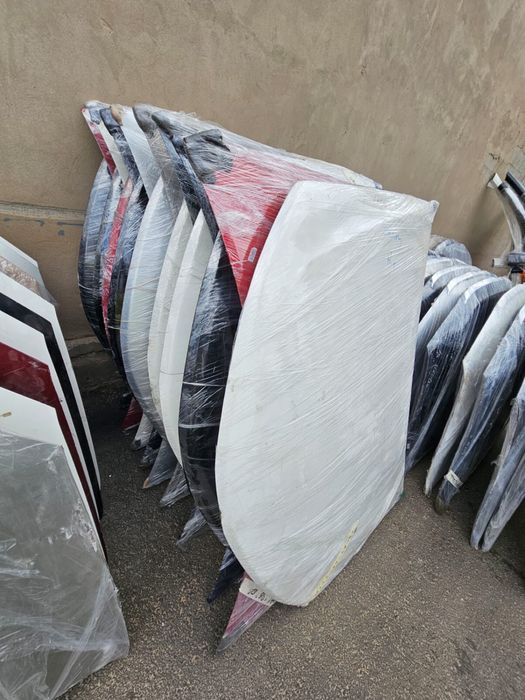 Капот Камри 50