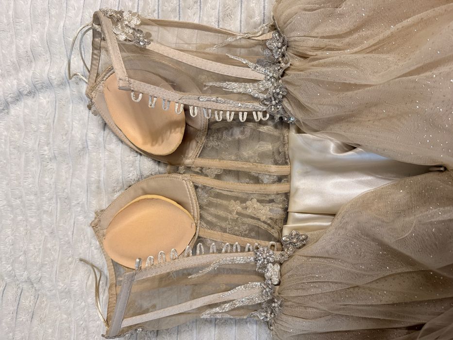 бална рокля хс размер