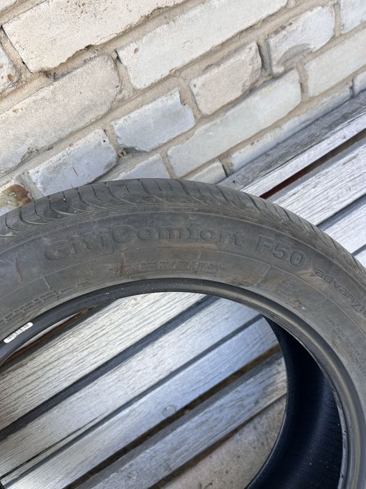 Продам комлпект новых шин .