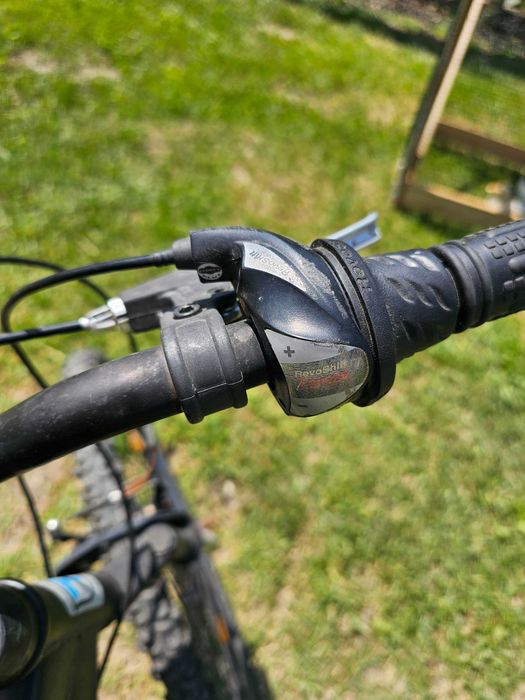 Bicicleta MTB sistem shimano
