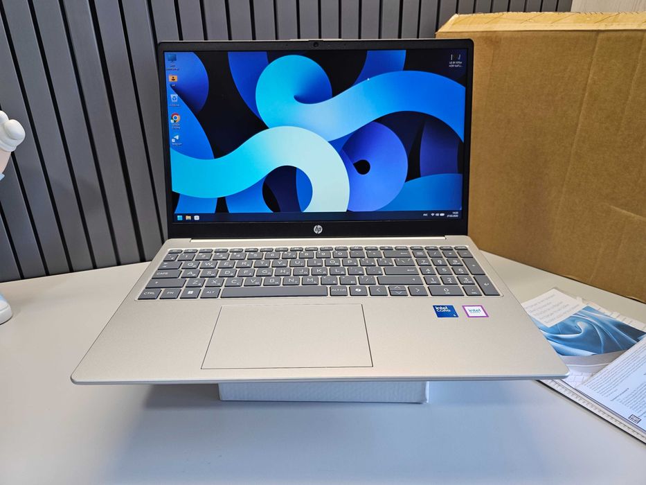 ПРОДАМ HP Laptop 15FD1097 Ноутбук Core™i5-120U/16GB/512SSD/15.6"FullHD