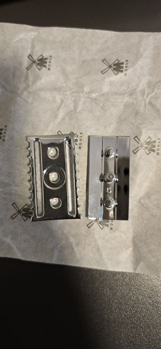 Cap cu piaptan aparat ras Muehle "open comb"