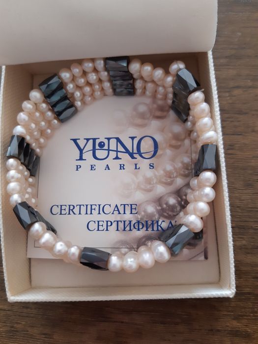 Гривна/колие с естествени перли и магнити