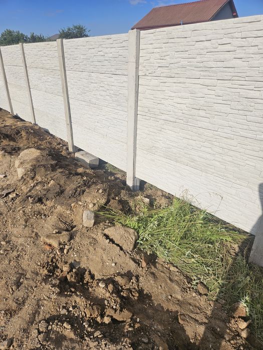 Gard de beton vănd si montez
