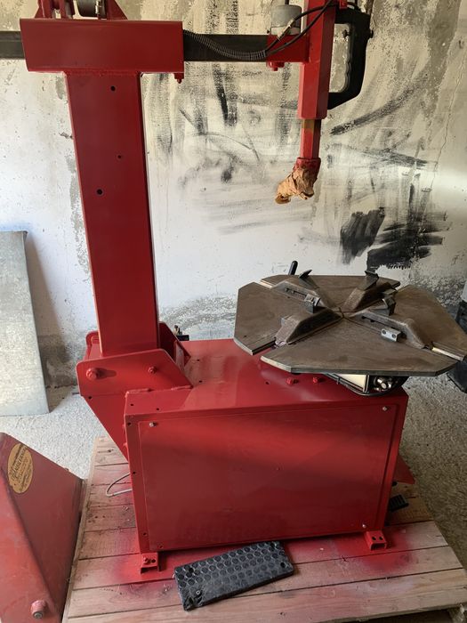 Aparat / Masina de dejantat cu brat run flat RAVAGLIOLI