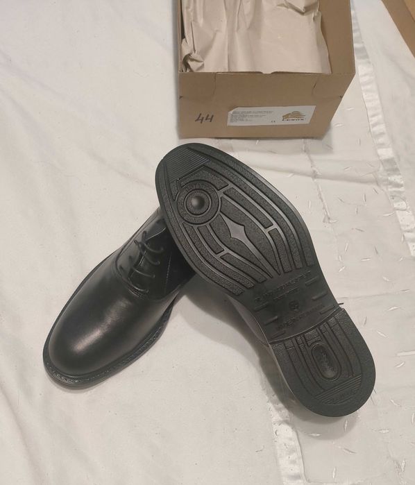 Обувки черни мъжки с връзки 44