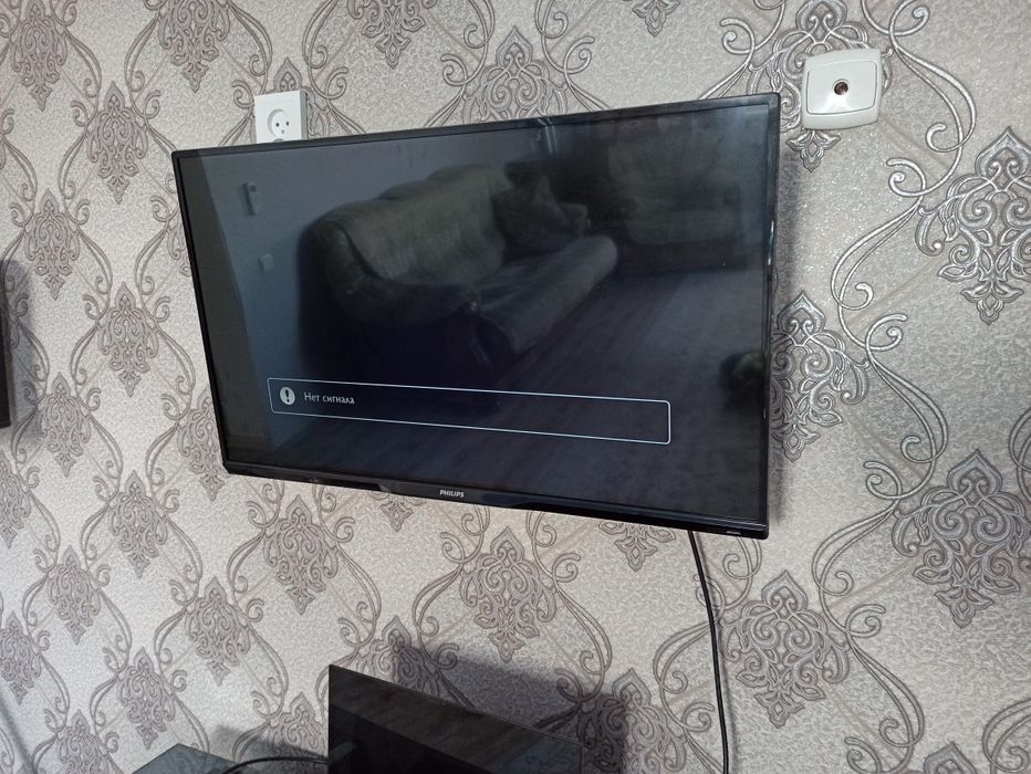 Телевизор Phillips 32''
