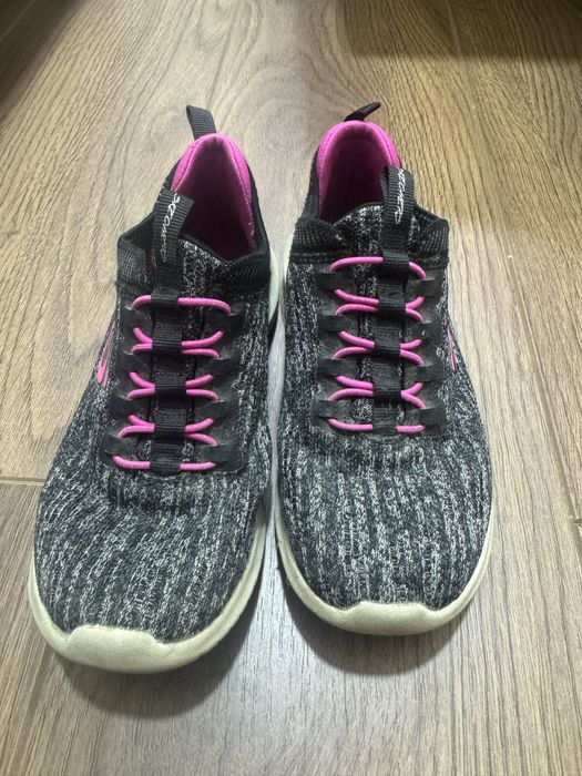 Детские фирменные кроссовки на 5-6-7 лет