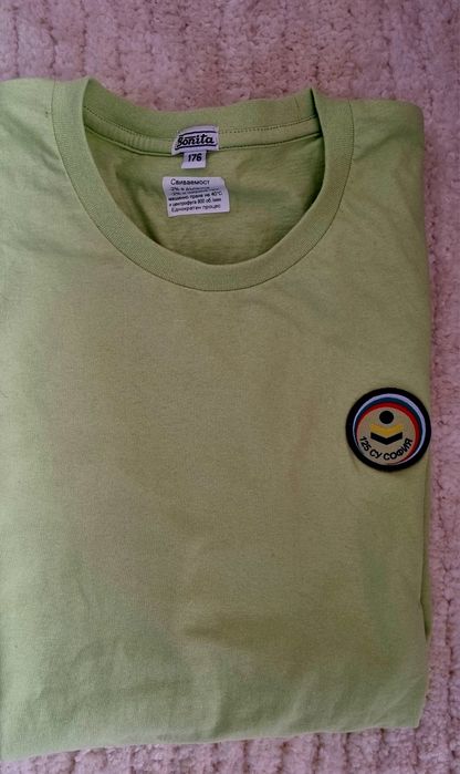 Блузи с дълъг ръкав от униформата на 125 СУ "Боян Пенев" 170-176см..