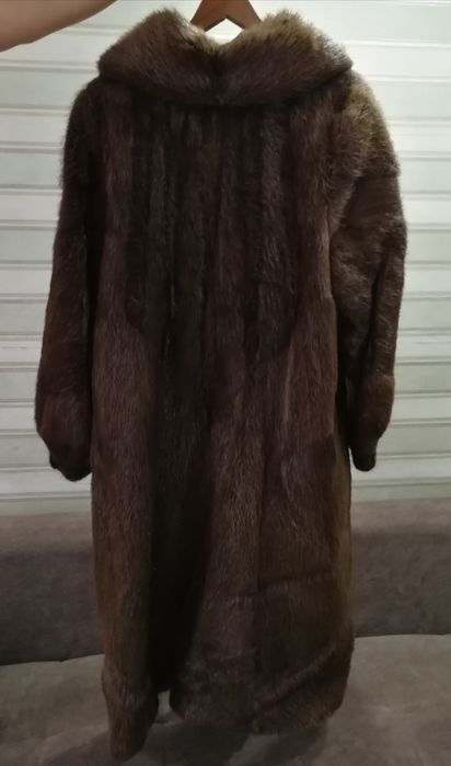 Продам нутриевую шубу