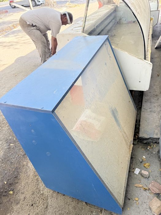 Продается дсп витрины