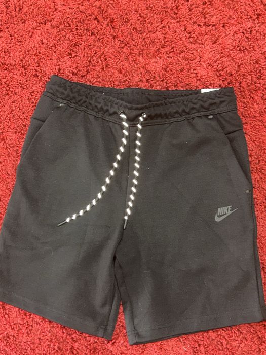 Nike tech shorts black, marimea M, L