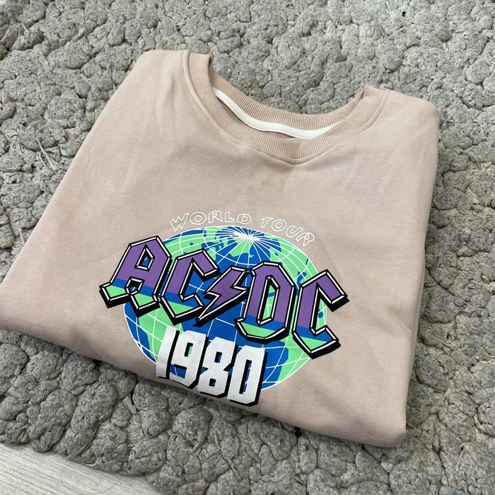 Легкая Кофта