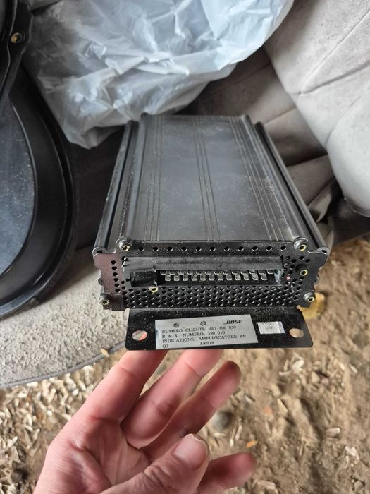 Съббуфер с усилвател Bose 156mm