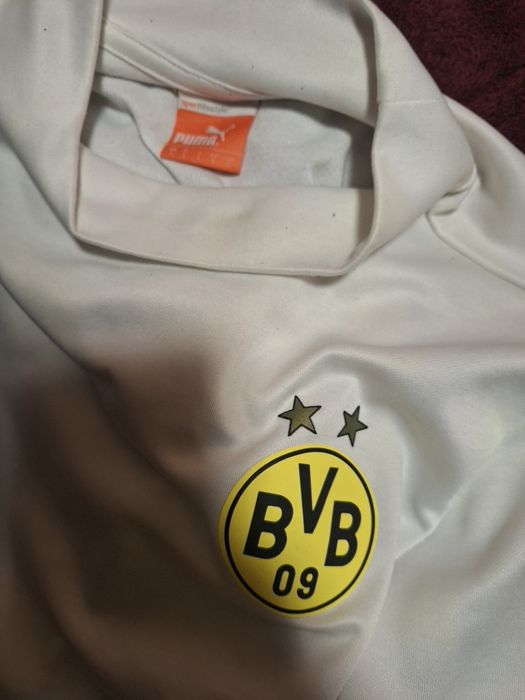 Блузи на Borussia Dortmund