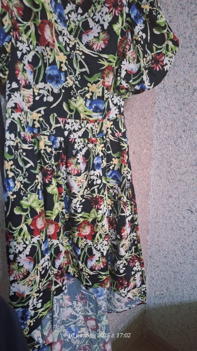 Шикарное платье 44 размера