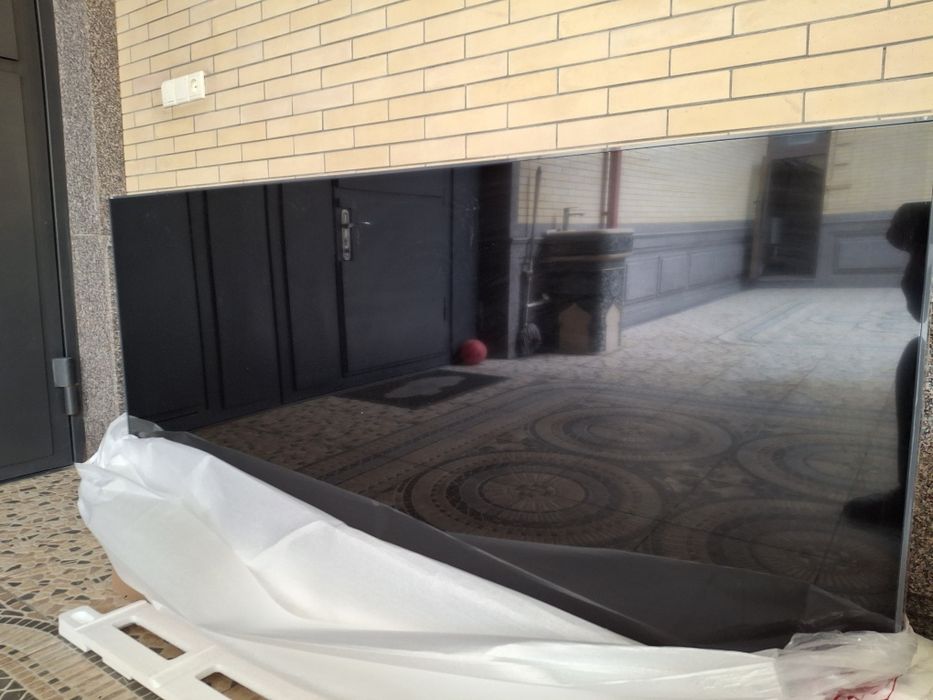 Телевизор с широкоформатным экраном для запчасти