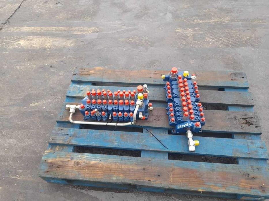 Distribuitor hidraulica Rexroth DSI148387 miniexcavator Volvo EC 25