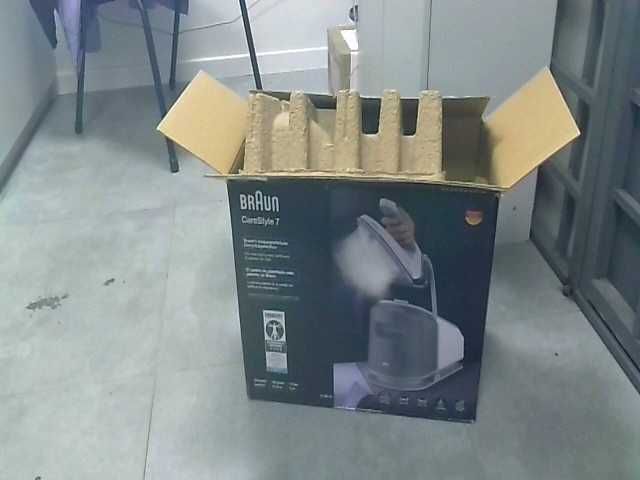 Утюг (парогенератор) Braun